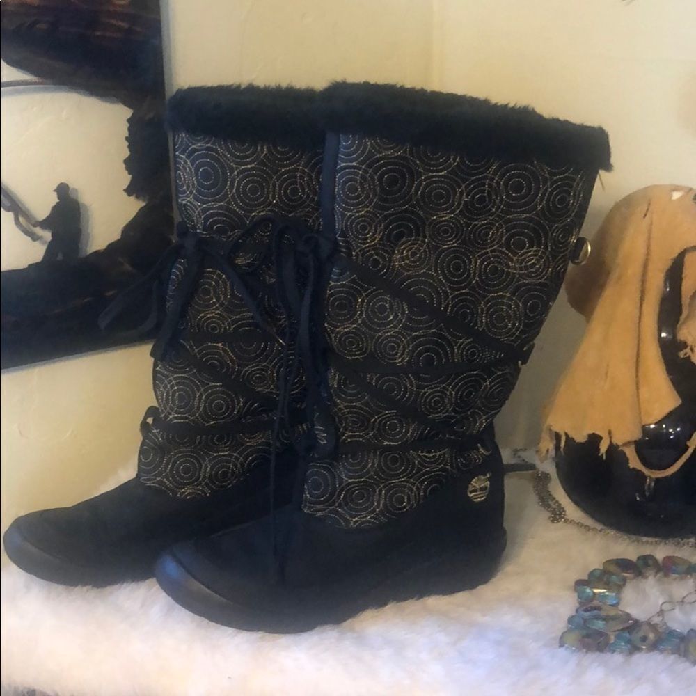 Timberland boots 7.5 (2452W)